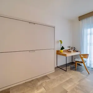 royal-venice-residence.hotelslidodijesolo.com/